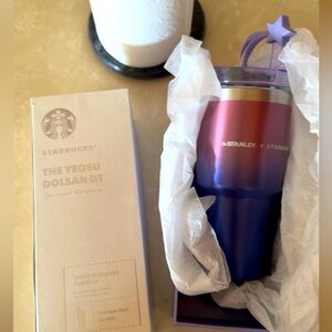 Starbucks x Stanley Quencher